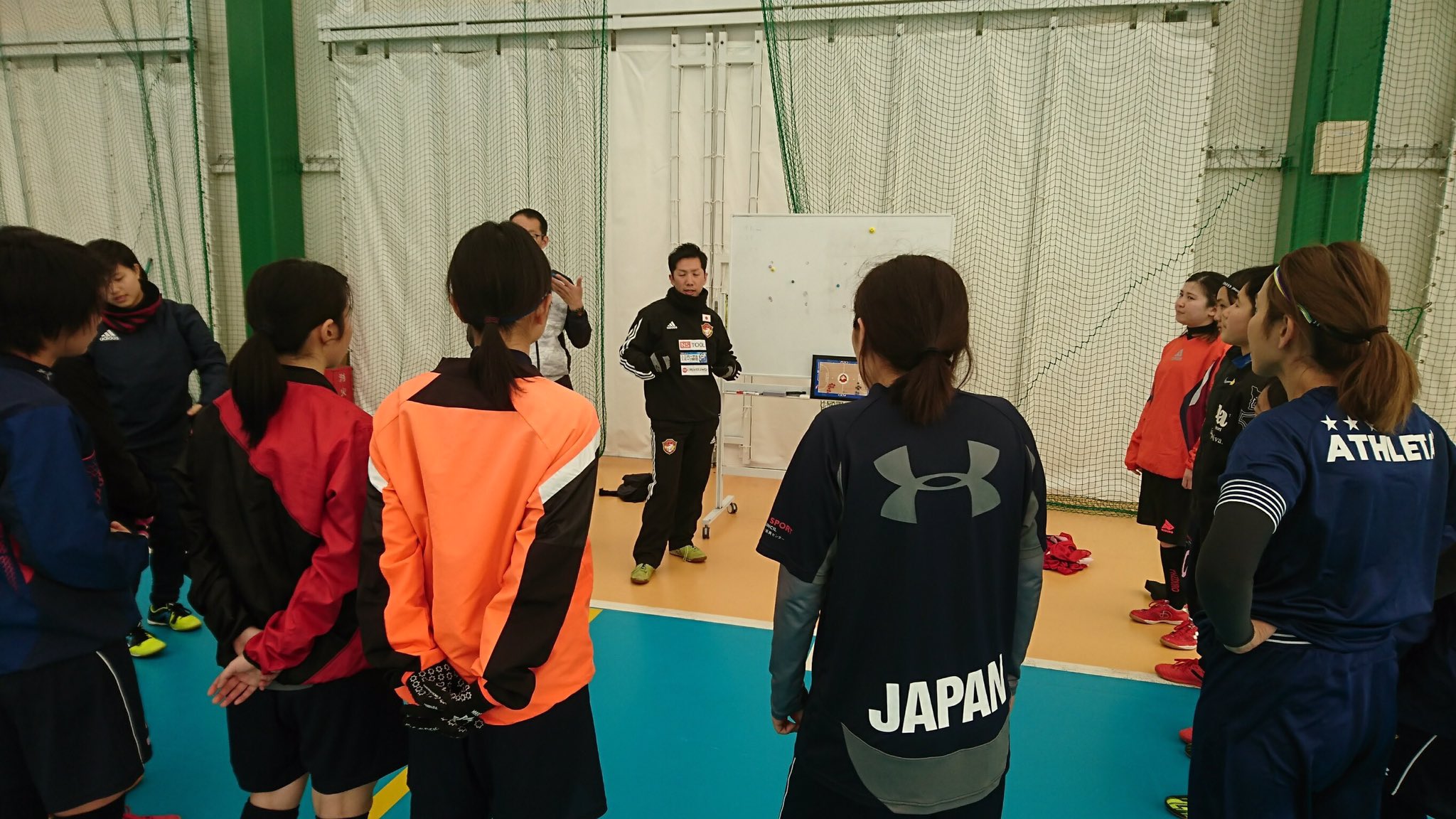 日本ろう者サッカー協会 Twitterissa デフフットサル女子日本代表の合宿も開始されています 応援宜しくお願いします デフフットサル女子 日本代表候補合宿 T Co Zcakzdh0h3 会場 倶楽部デスポルチクラップス 静岡県駿東郡清水町的場147 1 ご見学大歓迎