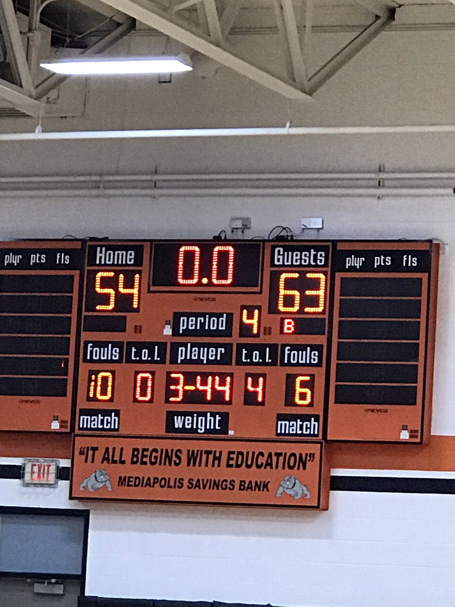 HighlandMBB's tweet photo. Huskies get back on track with a 63-54 win at Mediapolis tonight! Back in action on Tuesday at home vs IMS. #iahsbkb https://t.co/AhhKt7RjRN