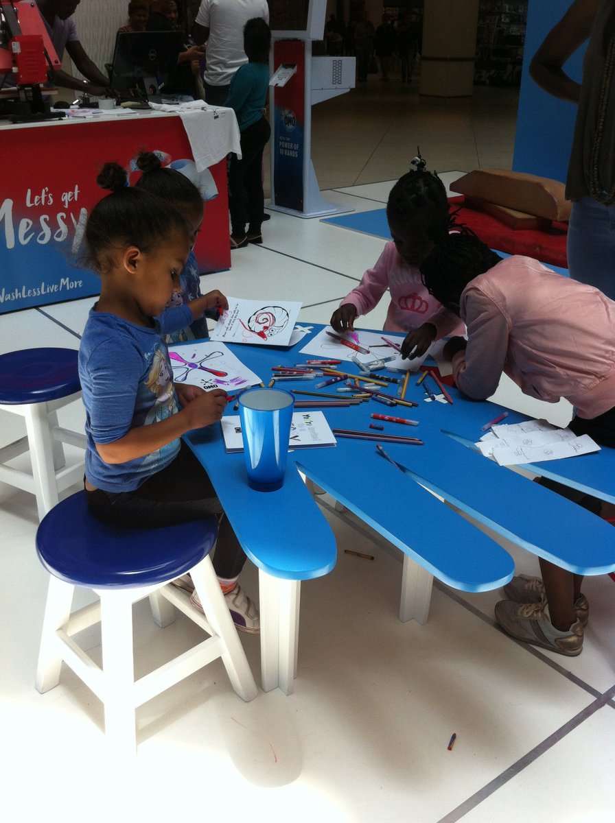 InspiredLifeSA_'s tweet image. You can get your little ones their own branded t-shirt with their artwork. Come over to @Crestacentre to have fun with @OmoSouthAfrica. #WashLessLiveMore