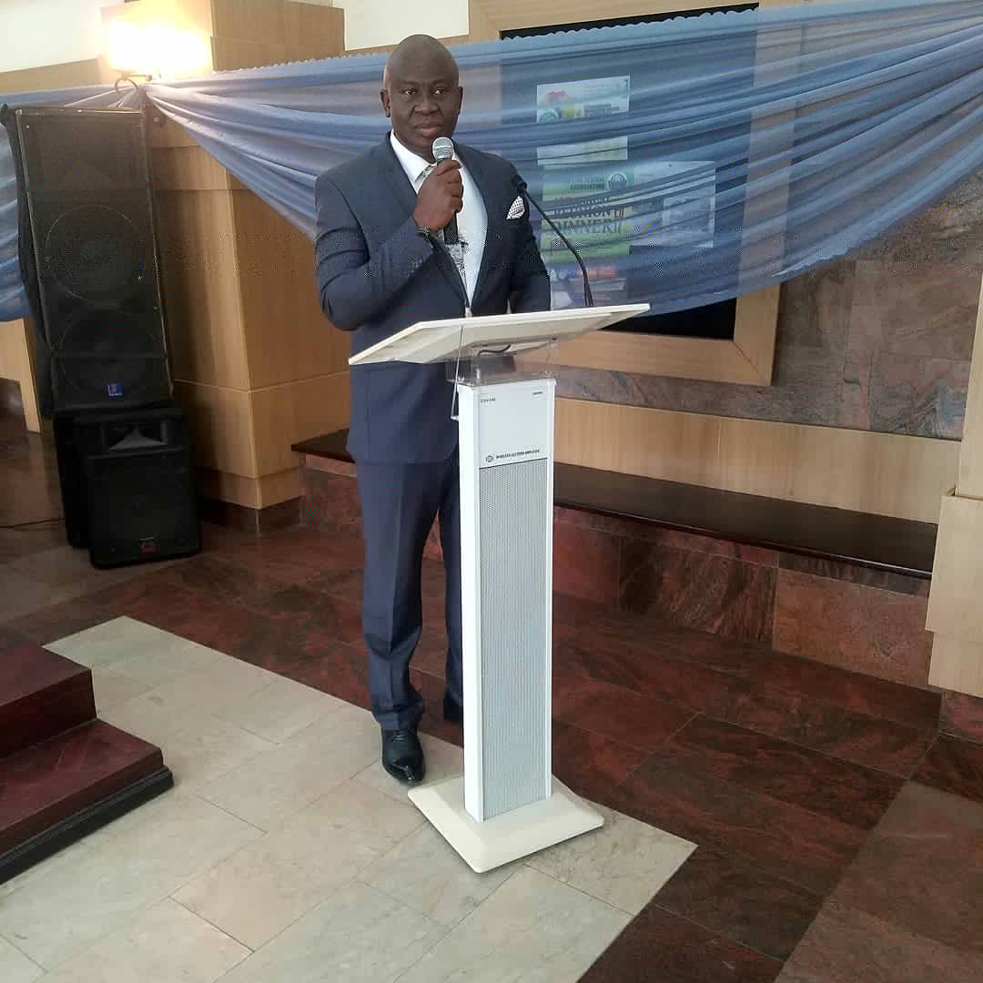 LawTorchbearers's tweet photo. Sir Arthur Obi-Okafor, FCIArb, SAN at The Legal Torchbearers Seminar on Mediation powered by the Lagos Multidoor Courthouse, held on Friday, 26th January, 2018. https://t.co/MDsP662jTX