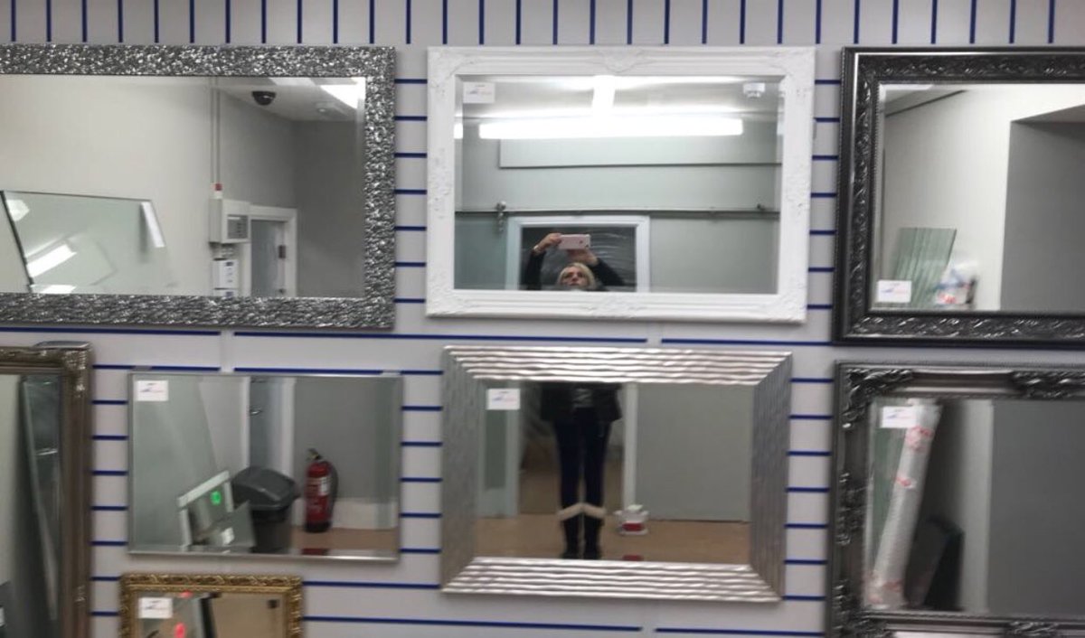 ShopSuppliesLtd's tweet image. Create a low cost eye catching #walldisplay / #mirrordisplay by using #slatwallpanel and #slatwallhooks #picturehooks 
Massive Range of #slatwall colours and #slatwallinserts to choose from. 
For all your #shopfittings visit
shopfittingsuppliesonline.com 
5 star reviews! 35 years trade