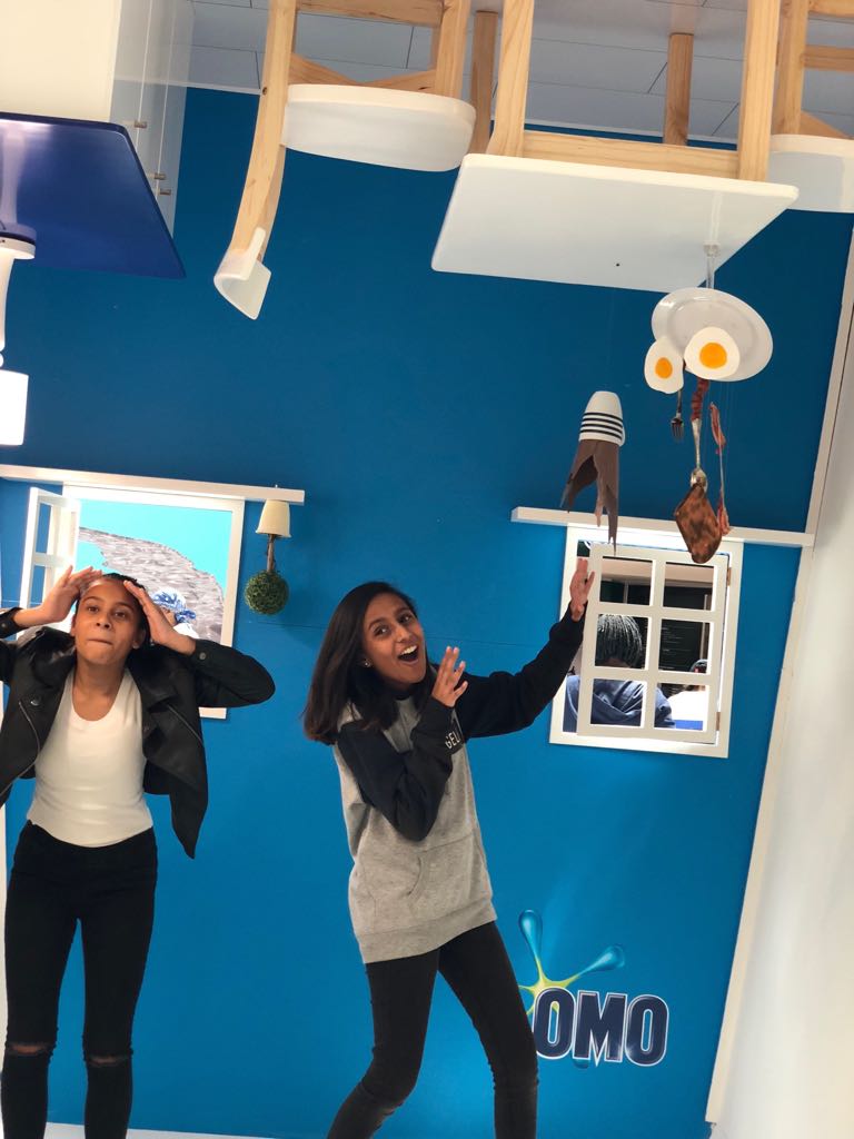 ShellShockedMum's tweet image. @OMOSouthAfrica is telling stains to have several seats💺💺💺💺 They got this 👊 #WashLessLiveMore