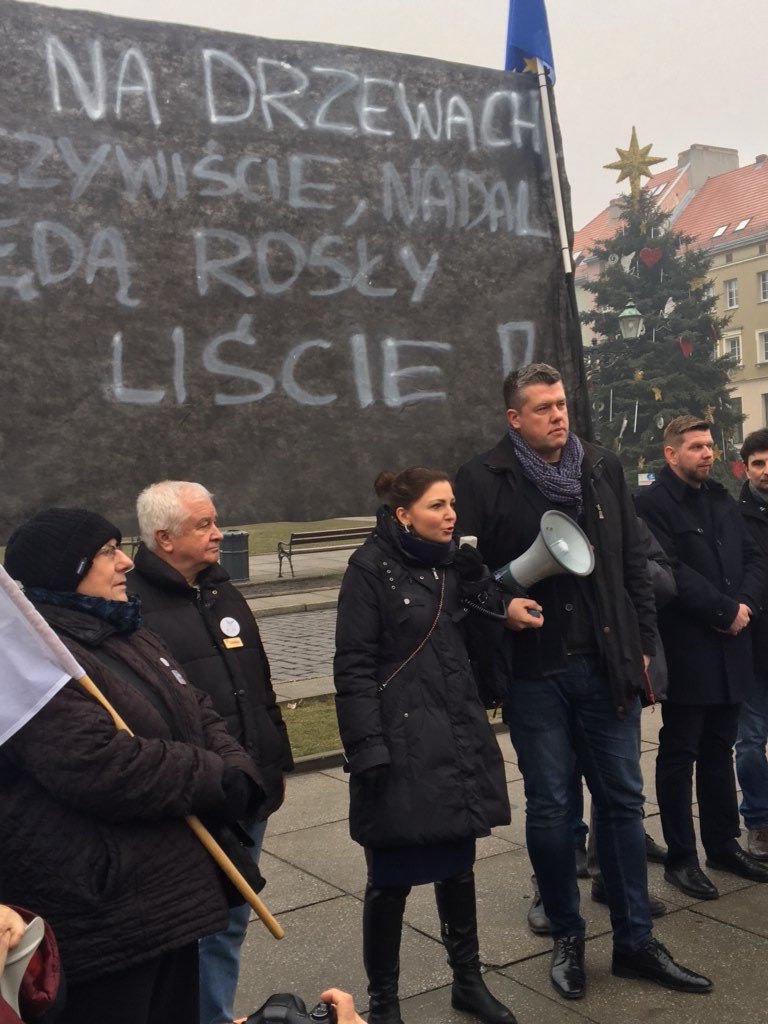 moanrosa's tweet image. Wodzisław Śląski #faszyzmTuNiePrzejdzie #faszyzmSTOP