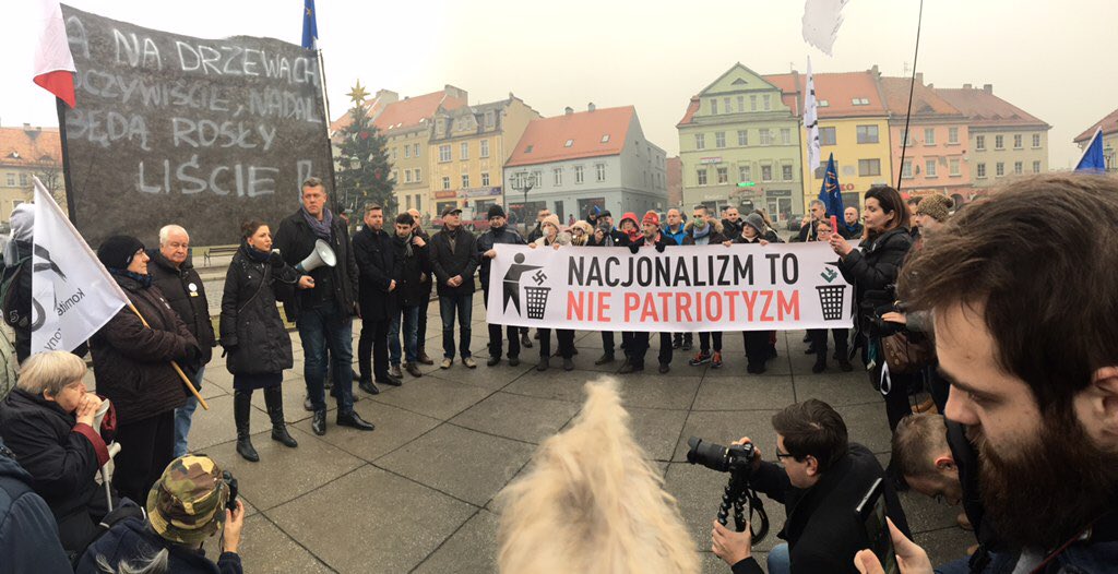 moanrosa's tweet image. Wodzisław Śląski #faszyzmTuNiePrzejdzie #faszyzmSTOP