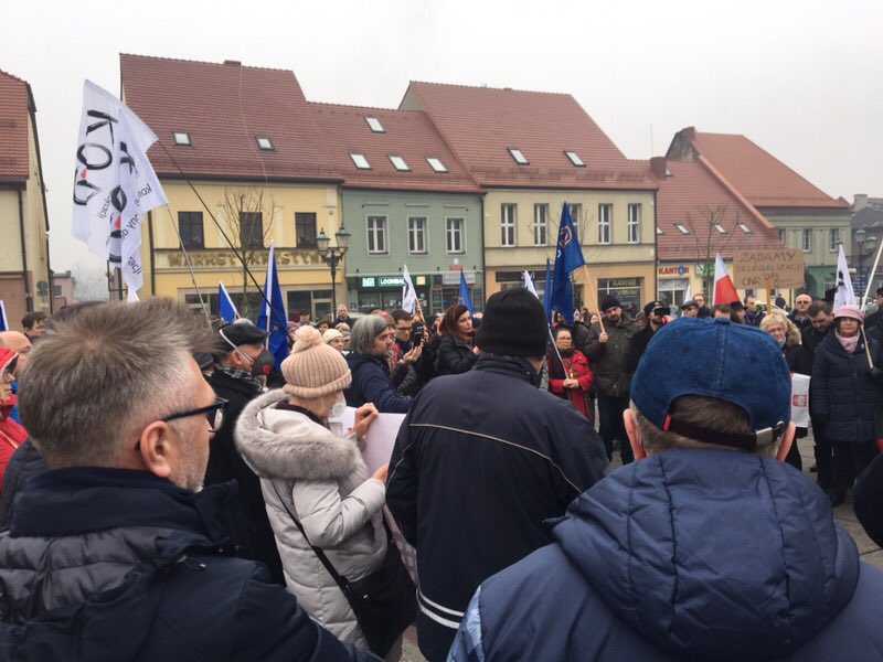 moanrosa's tweet image. Wodzisław Śląski #faszyzmTuNiePrzejdzie #faszyzmSTOP