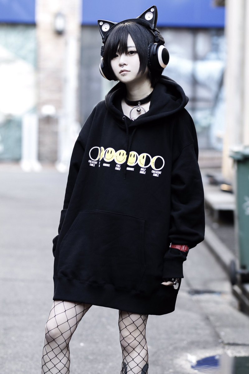 【プレゼント企画】
新作SmileMoonトレーナー/パーカー
🙏コーチ販売遅くなりごめんなさい企画🙏
・応募方法 RT&amp;follow
・抽選1名様 
・種類/カラー選択可
・〆切 2/3
・鍵垢対象外
※こちらはコーチ販売と同時にBASEにて数量限定販売
#acOlaSia