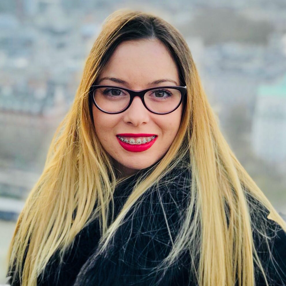 SimonaLeonida's tweet image. #NewProfilePic