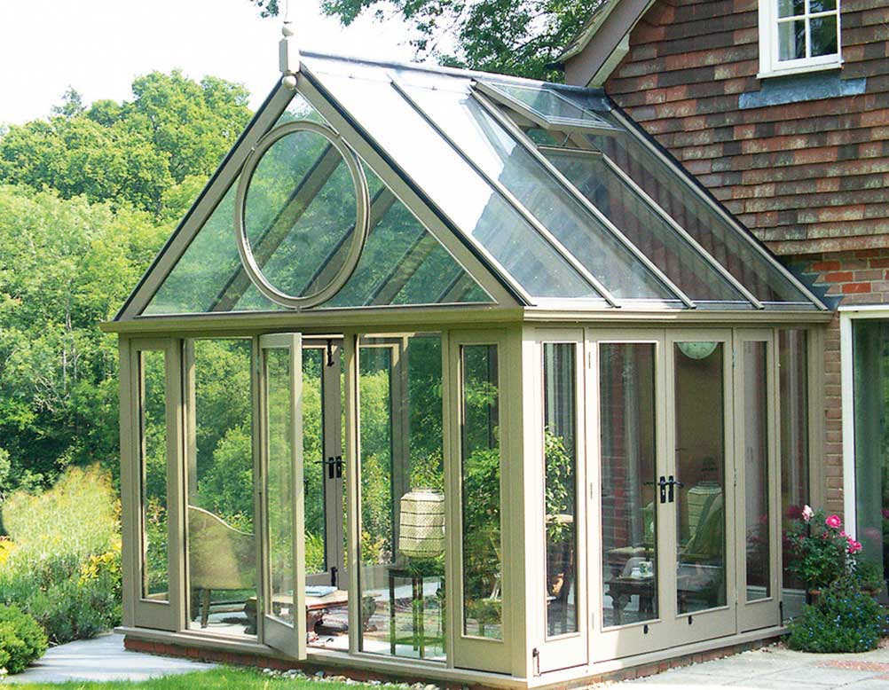 Conservatories are as popular as ever. This is a very useful article if you're considering one #horsfoth #yeadon realhomesmagazine.co.uk/buyers-guide/w…