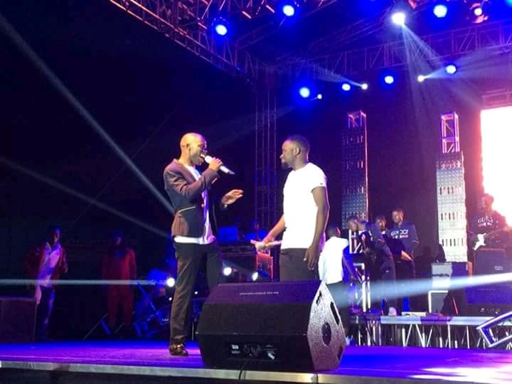 davidlutalolive's tweet photo. #WOOLOOLO Concert Moments
@CricketOval,Thanks to all my sponsors, media platforms, My lovely fans 
&amp; ma management https://t.co/zNqrNJyTKs