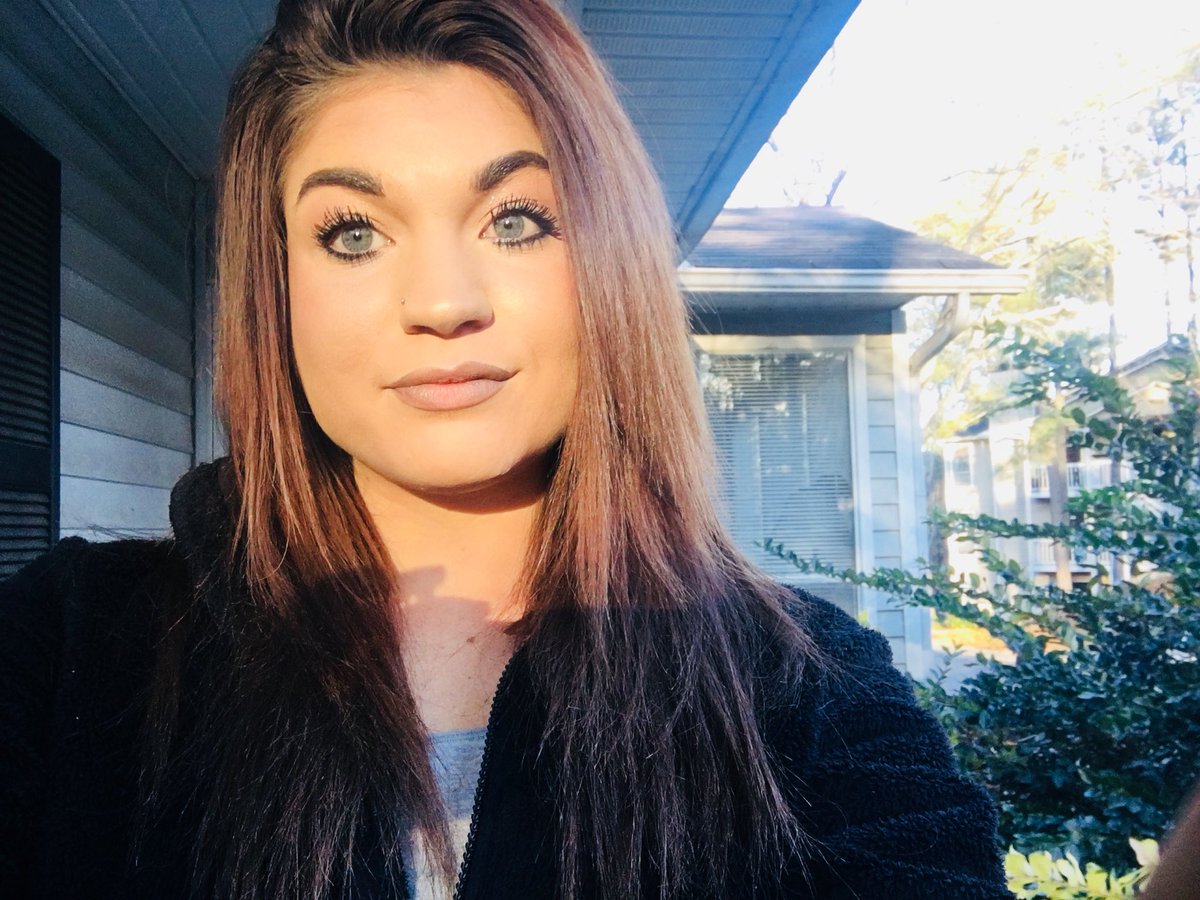 maddileejade's tweet photo. Happy Birthday to me 🎊 https://t.co/JelQIbykbL