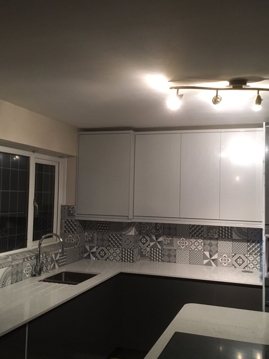 leedstilers's tweet photo. @leedstilers @Andrews_Tiles @britceramtile @tedbakerwatchID #tedbakertiles @tiletrix @TilemasterTeam @tilemasteradhes @tilemastercraig @madeinleeds @leedsconnection @TrendsLeeds #trendy #kitchen #tiling #leeds #leedstilers #lovethesetiles #geometric @Genesisgscr @GenesisAPS https://t.co/pREXkNI8lB
