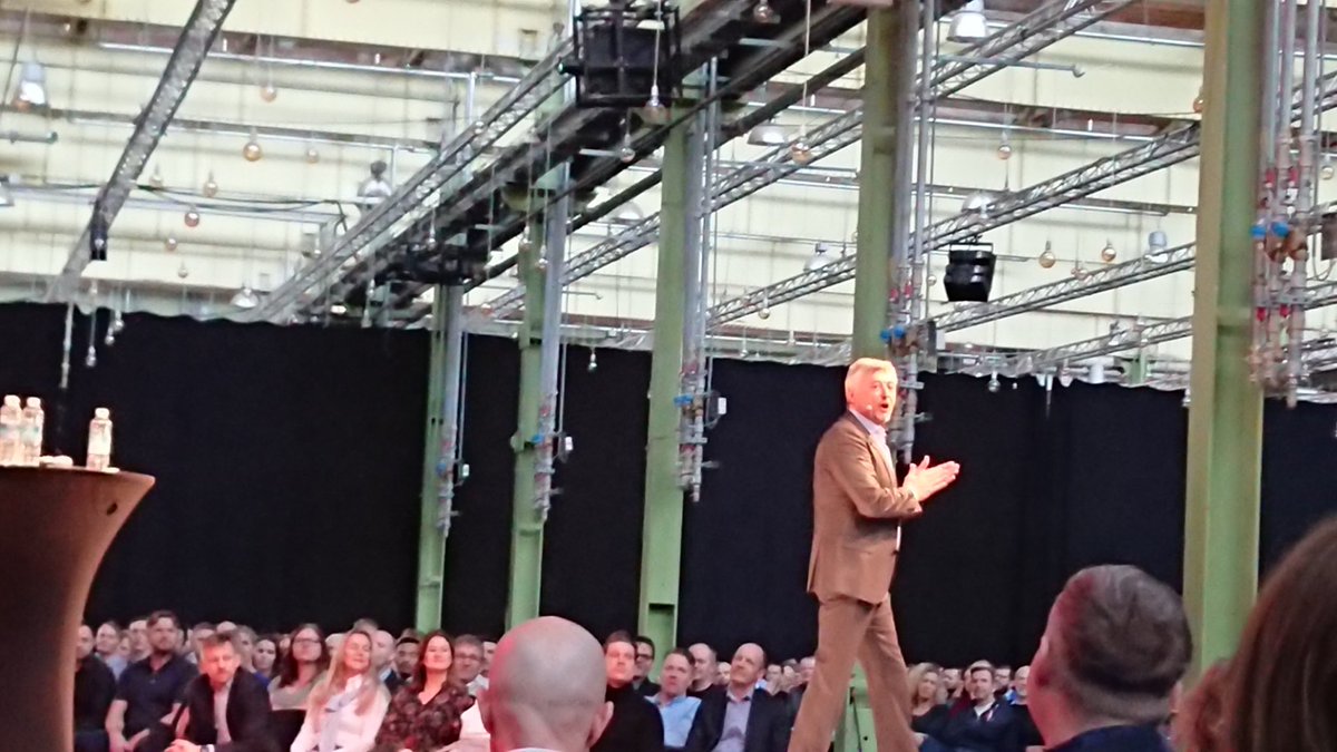 .<a href="/stesonst/">Steinar Sønsteby</a> is giving a history lesson of the 50 year history of <a href="/AteaNorge/">Atea Norge</a>