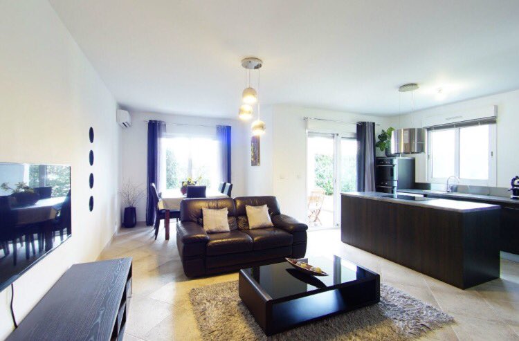 CoachingProprio's tweet photo. À vendre : Appartement T3 70m2 avec Jardin.
📍Commune de Lucciana
Vente de particuliers à particuliers.
Pas de commission d'agence.
📸 Visite Virtuelle : https://t.co/DVbzKh4QRt
#immobilier #immobilierencorse #CoachingProprio #visitevirtuelle #visite360 #Lucciana #sanscommission https://t.co/OLDVsLQXxd