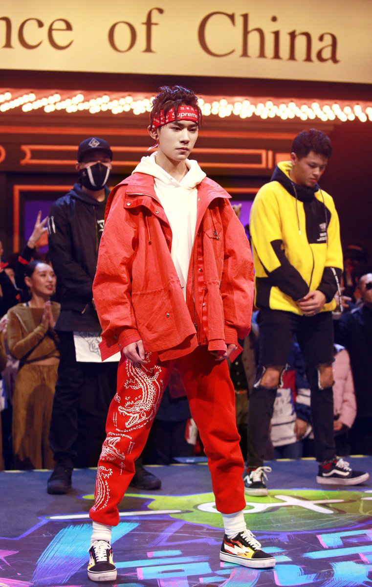 wow_ljr_'s tweet photo. #JacksonYeeGrammys2018 "My heart only beats for you." https://t.co/uURpXPBBMZ