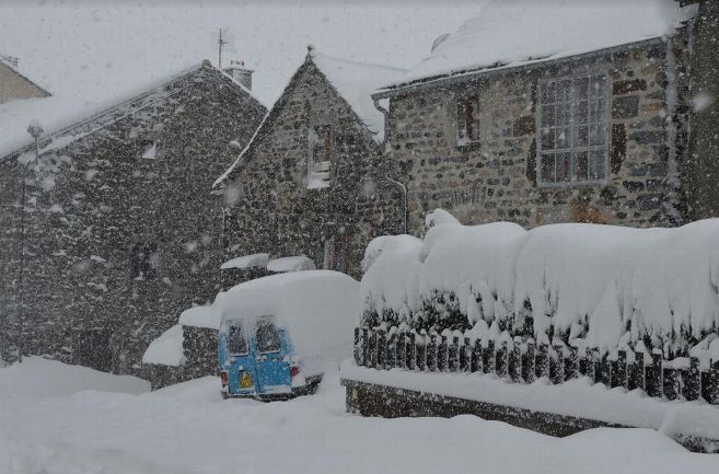 lamontagne_fr's tweet photo. Station Les Estables en #HauteLoire : les pistes de ski alpin ouvertes dès ce samedi https://t.co/iuYpiyfldS https://t.co/roSdSYj8ZI