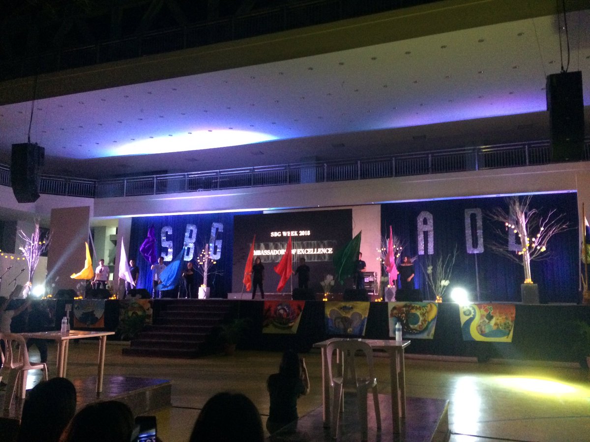 AdDU_BMSEC's tweet photo. SBG Week Culmination Night opens with the waving of flags! #BMpowered #UnitedSBG2018 https://t.co/8SLLr9JuUy