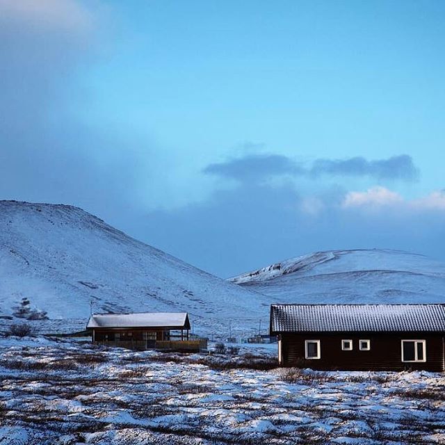 Featured artist <a href="/pauliinatiainen/">Pauliina Tiainen</a> 
Really special surroundings for a cottage

#koesuomi #feelfinland #gofinland #artofvisuals #visualsoflife #beautifuldestinations #theimaged #welivetoexplore #agameoftones #exploretocreate #justgoshoot #peoplescreatives #naturegeography #theo…