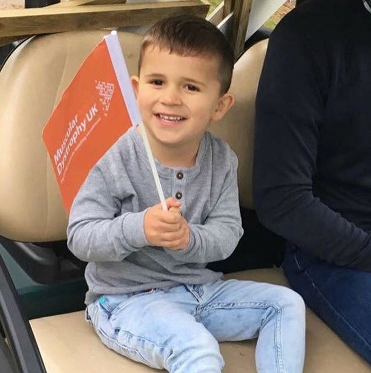 Louisepricexo's tweet photo. Myself &amp; @RyyJones17 are throwing ourselves out of a plane to raise money to find a cure for this gorgeous little boy! Any donations would be amazing 🙏🏻❤️ https://t.co/zmRQeY95lZ