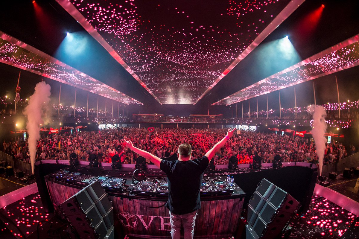 asot's tweet image. .@Orjan_Nilsen gave @Firebeatz' 'Till The Sun Comes Up' ft. @vforvertel his magic touch in #ASOT849, find it in our Trance Top 1000! trancetop1000.lnk.to/PLTO #ASOT #AStateOfTrance