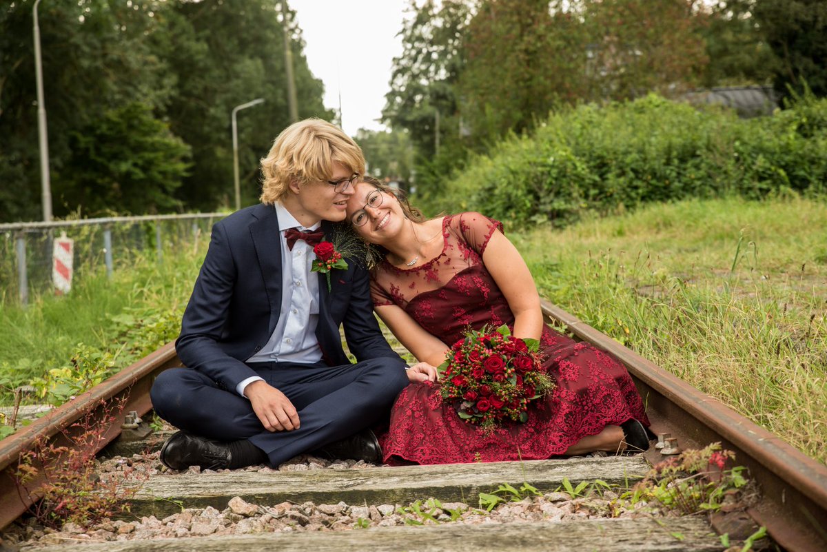 PerfectPicts's tweet image. Nieuw Bericht: 7 Vragen over Trouwfotografie - bit.ly/2Ed8LAz