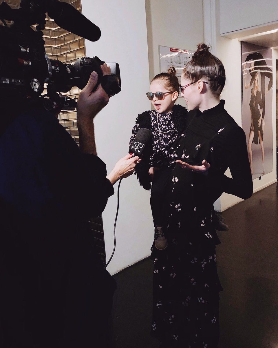 cocorocha's tweet photo. Ioni giving her expert critique on Paris Couture. https://t.co/Dlq6FRu7uc