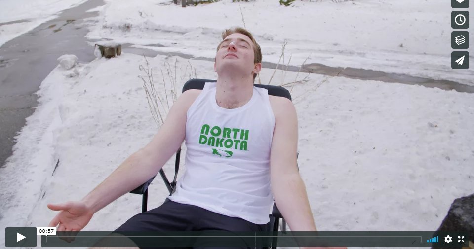 BecklesGreer's tweet photo. Last week the temps got up to 39! This is how some UND students decided to celebrate: - https://t.co/Pi7M77XlGq https://t.co/rmHfou5Syp