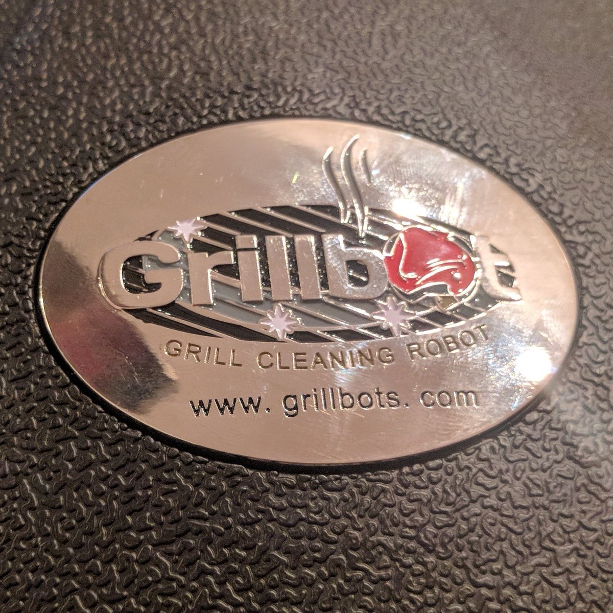 MattandCat's tweet photo. It's January, so naturally we're at a barbecue. Host @b33rdy is such a pro-griller he doesn't need wire wool from @TryHurstFirst to clean his BBQ - he's got #Grillbot! https://t.co/pczROsM7WT