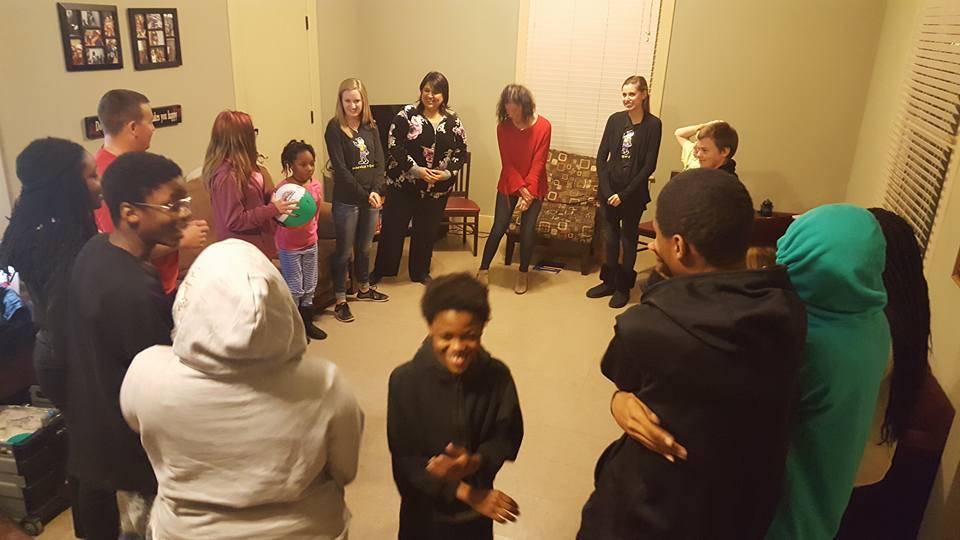 FamilyPromiseLB's tweet image. Family Promise is not only ending homelessness for families with children but we're also building future leaders thanks to our TTU UFL youth leadership workshops!