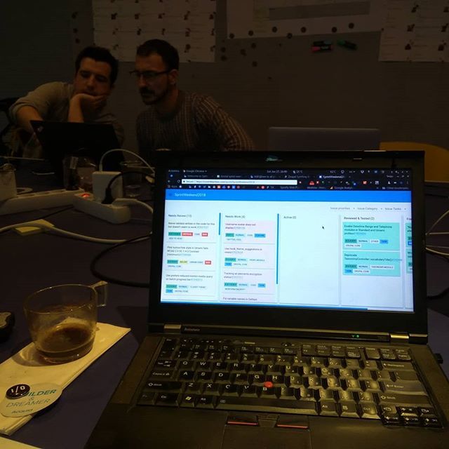nikro_md's tweet photo. #SprintWeekend2018 in Malaga :) #drupalmeetMalaga #drupal https://t.co/CTySFPbK3b https://t.co/kIxafUhiLl