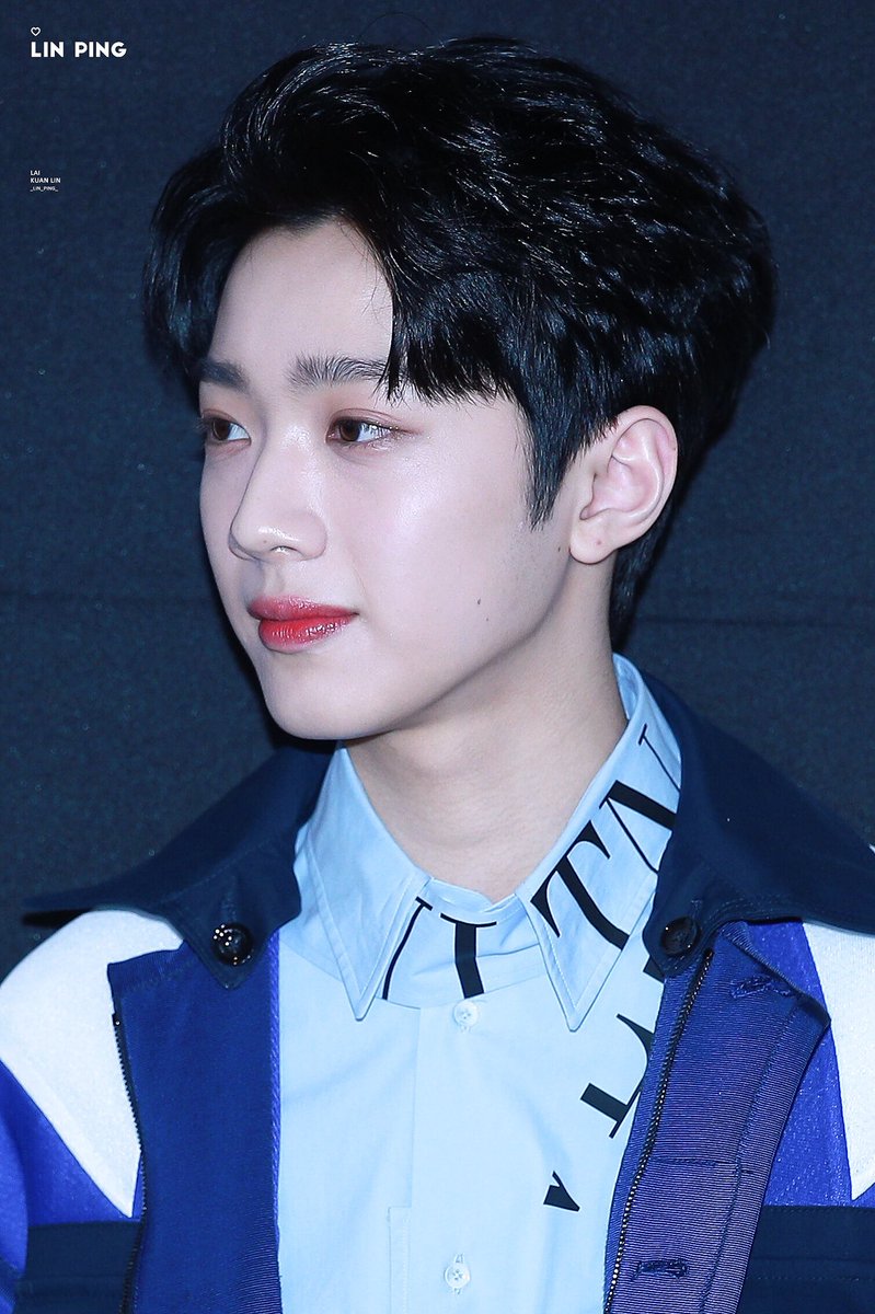 _LIN_PING_'s tweet photo. 180126 HK VLTN 발렌티노 

라이관린 충성 충성 ^^77 ♥️

#워너원 #WANNAONE #라이관린 #LAIKUANLIN #赖冠霖 https://t.co/6d12GzB6N7