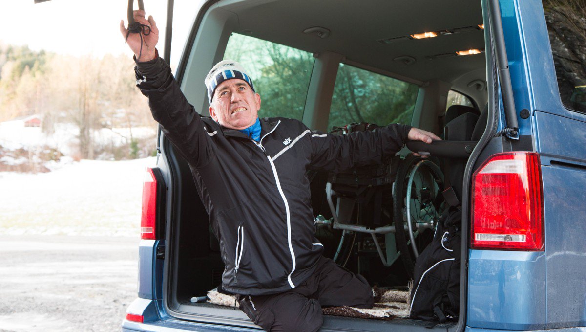 Da Knut Lundstrøm mistet begge beina i en arbeidsulykke begynte et eventyr.nrk.no/telemark/xl/kn…