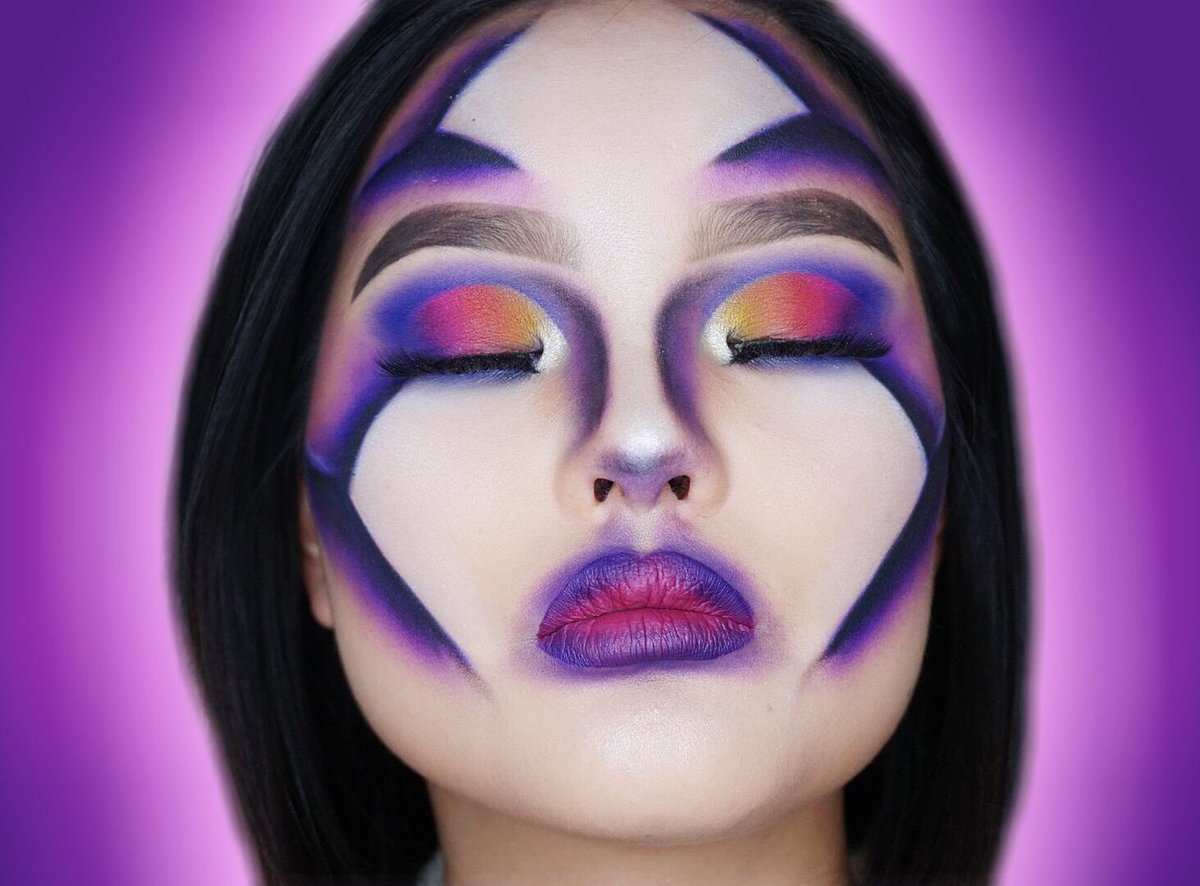 beautybysofiewa's tweet photo. #Creativecontour 💜

@MorpheBrushes #35bpalette
@tartecosmetics #shapetapeconcealer
@SleekMakeUP #solsticehighlighter
@FelineLashes #persianlashes
@lagirlusa #procoveragefoundation

IG and full makeup deets: beautybysofiewa https://t.co/kxgT3ZXsLJ