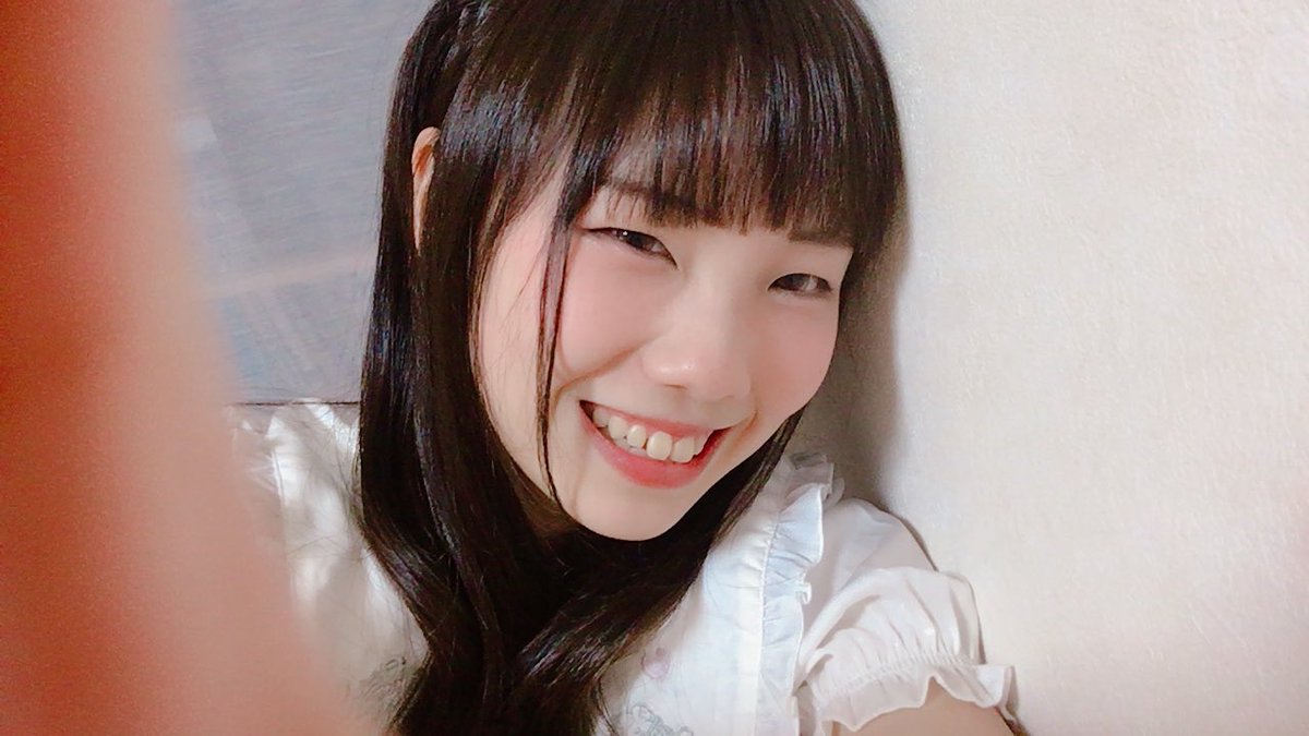 miko02xxx's tweet photo. 今日も１日お疲れ様でした
笑顔、置いときます( ͒ ु•·̫• ू ͒) https://t.co/65a1dVxirU