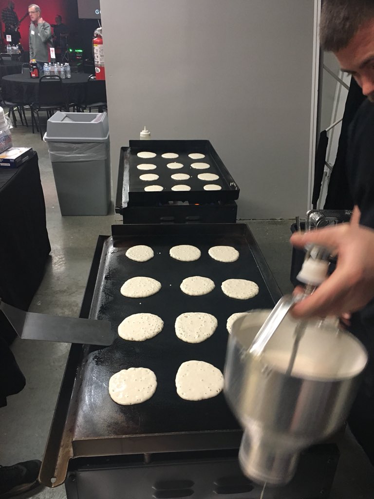 fcfamilykc's tweet photo. Let’s get it started!
#FGMen #BecomingGodsMan #Breakfast #pancakes #Sausage https://t.co/acMsQ248yB