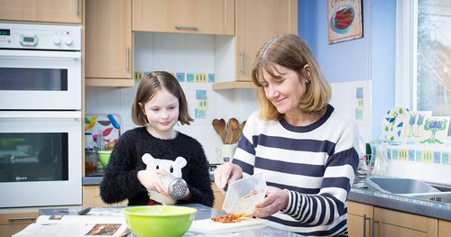 alzheimerssoc's tweet photo. Younger people with dementia - aged 65 or under - are more likely to still be in work when diagnosed and may still have dependent children. We look at the particular issues faced by younger people living with dementia: https://t.co/qHJzaPQtd8 https://t.co/6TVhFngamV
