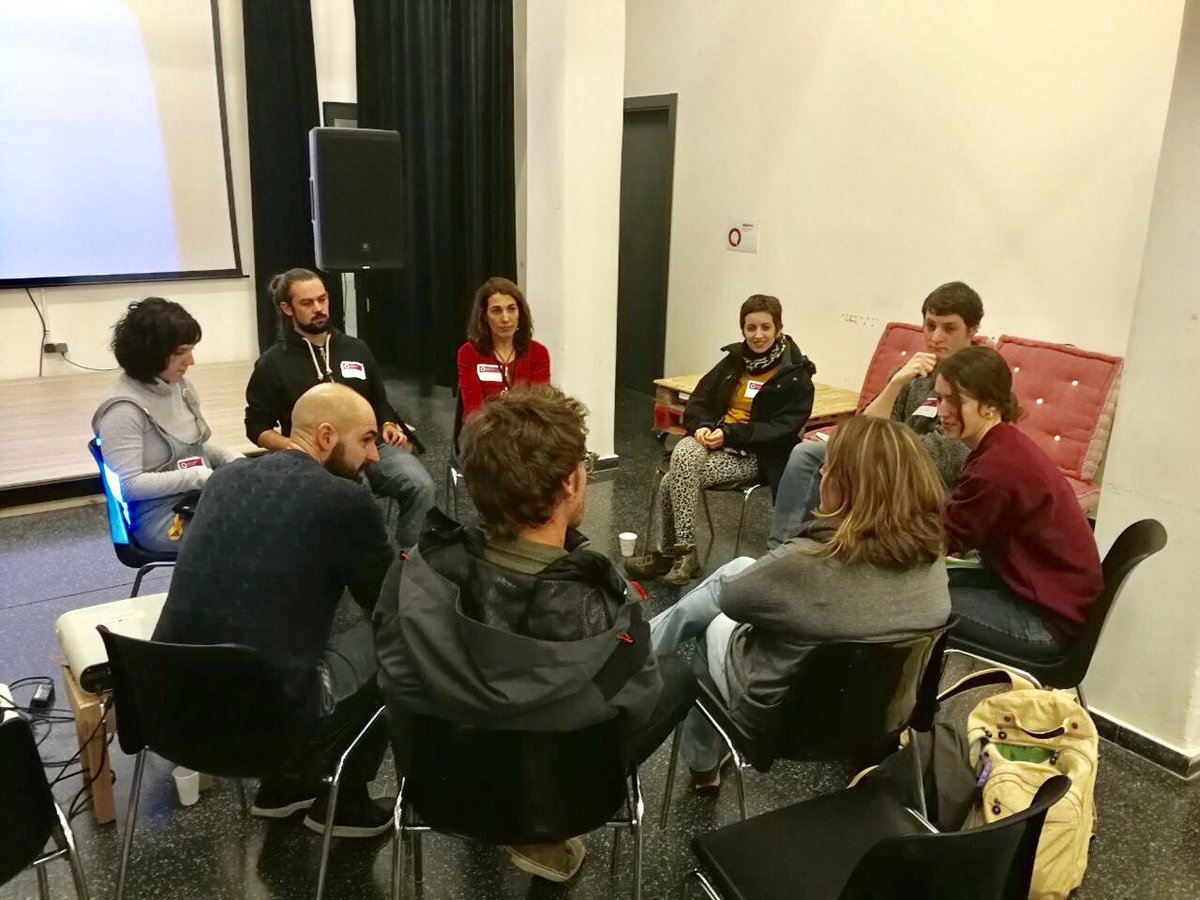 Salt_jove's tweet photo. #PartiCampSalt. Abans d'engegar un procés participatiu hem de tenir clar què volem aconseguir i estar predisposades a transformar." - Contentes de treballar conjuntament pel #PartiCampSalt @joventutcat @ateneucomacros #SaltJove https://t.co/tuBKVUzhGq
