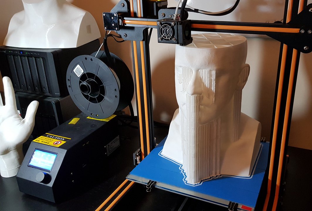 8Infinite8's tweet photo. It's finally cooked! 110 hours. 1kg of PLA filament (nearly ran out!) Not perfect but usable for 3D/4D scan calibration. If you can get the 1st print layer down.. you're winning. #infinite #clones #notquitewestworldyet https://t.co/nstGHtG6V0