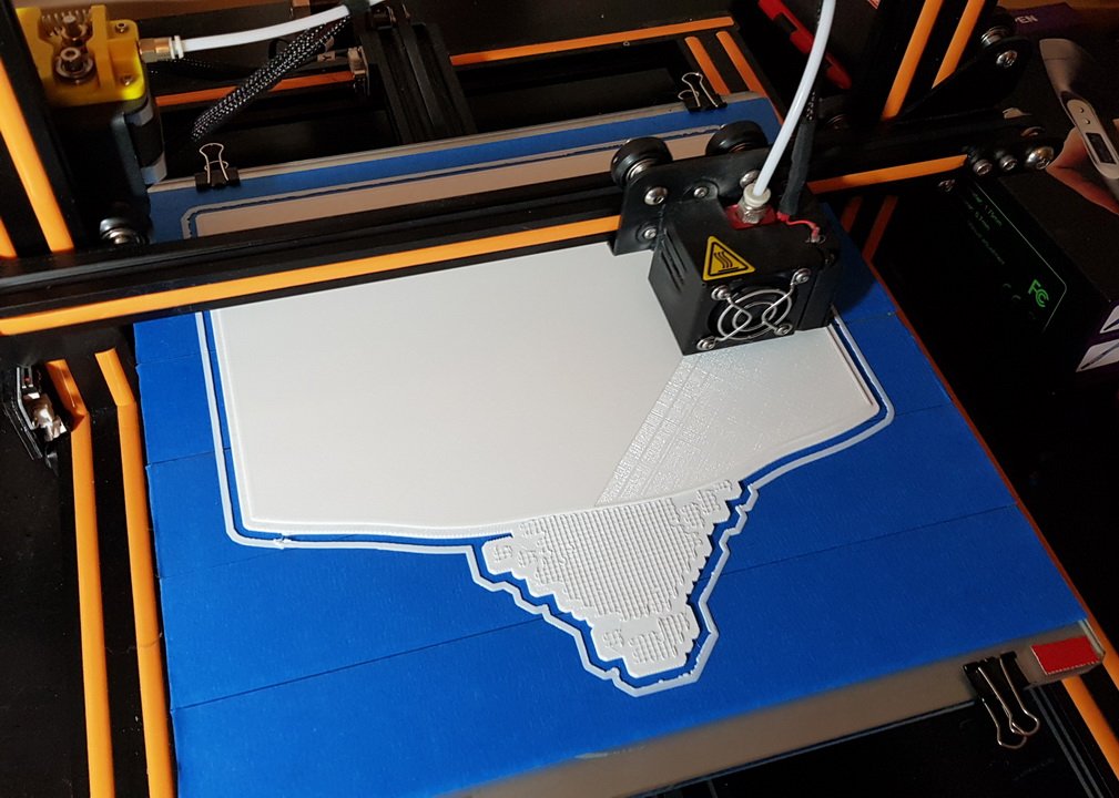 8Infinite8's tweet photo. It's finally cooked! 110 hours. 1kg of PLA filament (nearly ran out!) Not perfect but usable for 3D/4D scan calibration. If you can get the 1st print layer down.. you're winning. #infinite #clones #notquitewestworldyet https://t.co/nstGHtG6V0