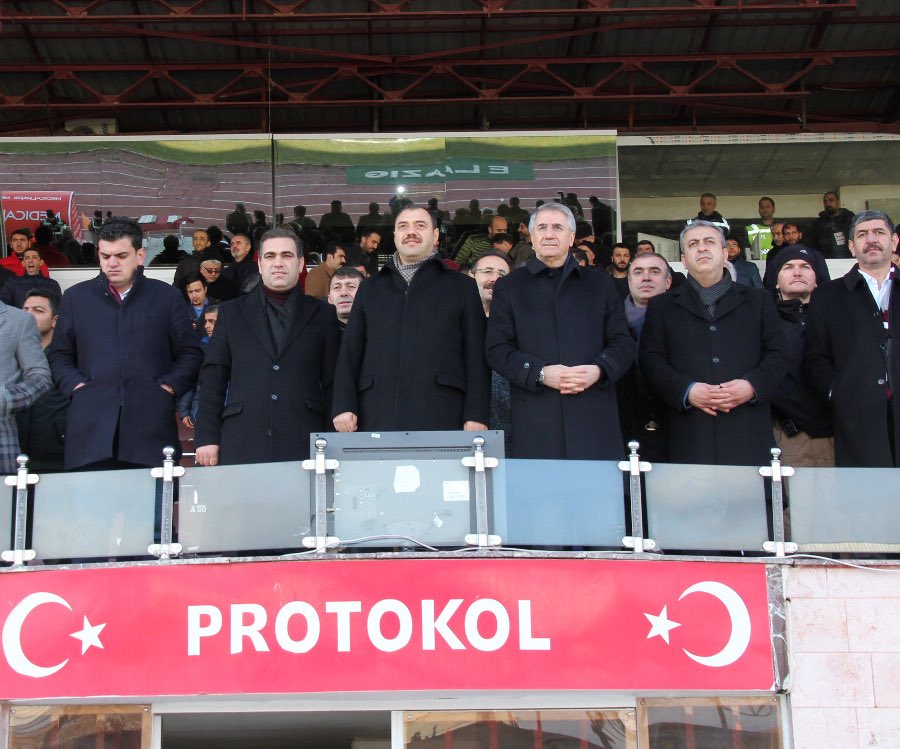 valicetinoktay's tweet photo. Haftayı galibiyetle kapatan Elazığsporumuzu tebrik ediyorum...
Hep böyle devam edin Gakgolar...
Her daim yanınızdayız... https://t.co/WraERcgqrB