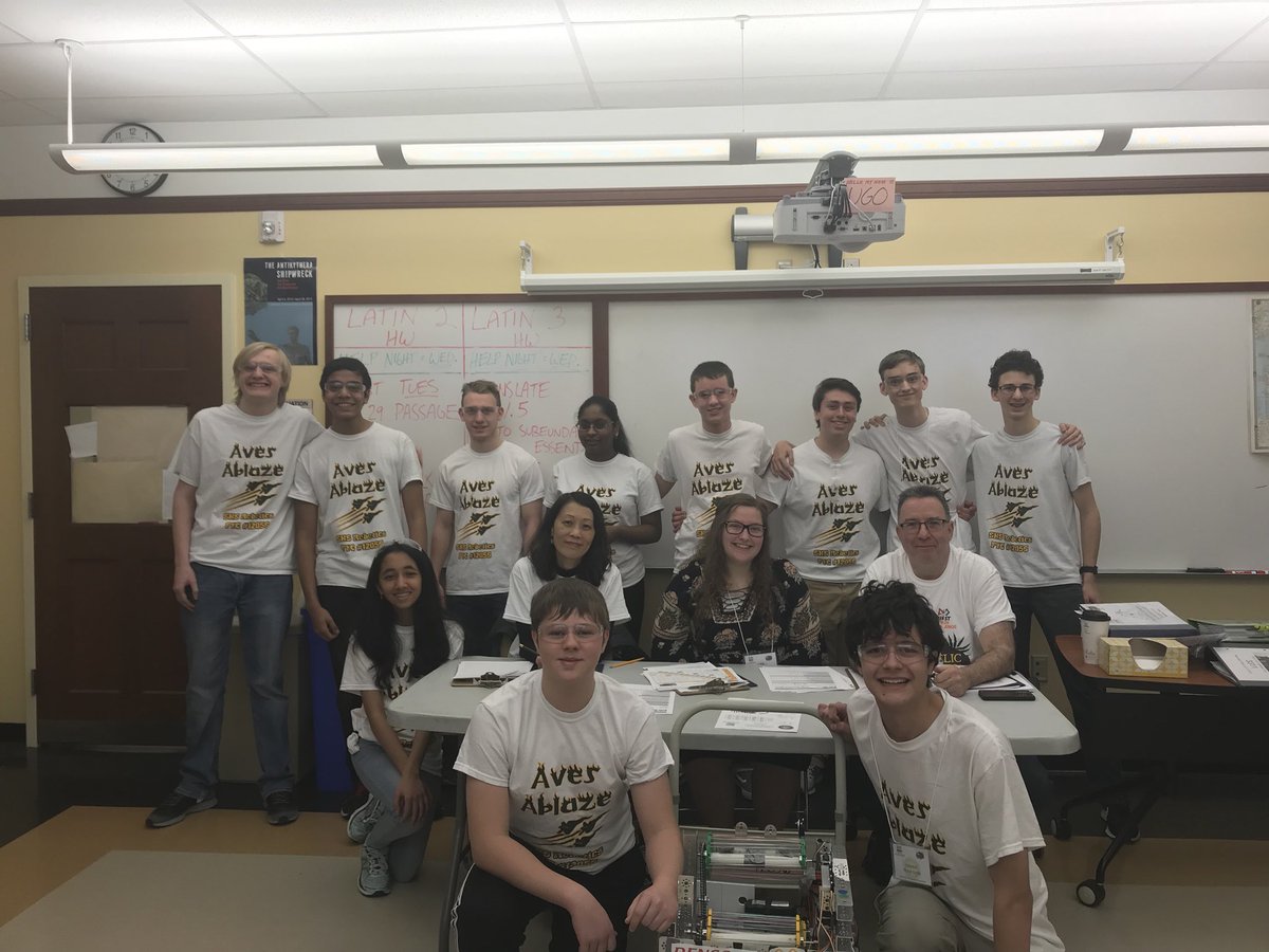 Great judging session! We are so proud to represent Sycamore downtown this weekend! #aimskyhigh <a href="/TheRealMrMader/">Doug Mader Coldwater Superintendent</a> <a href="/TopAviator/">Frank Forsthoefel</a>