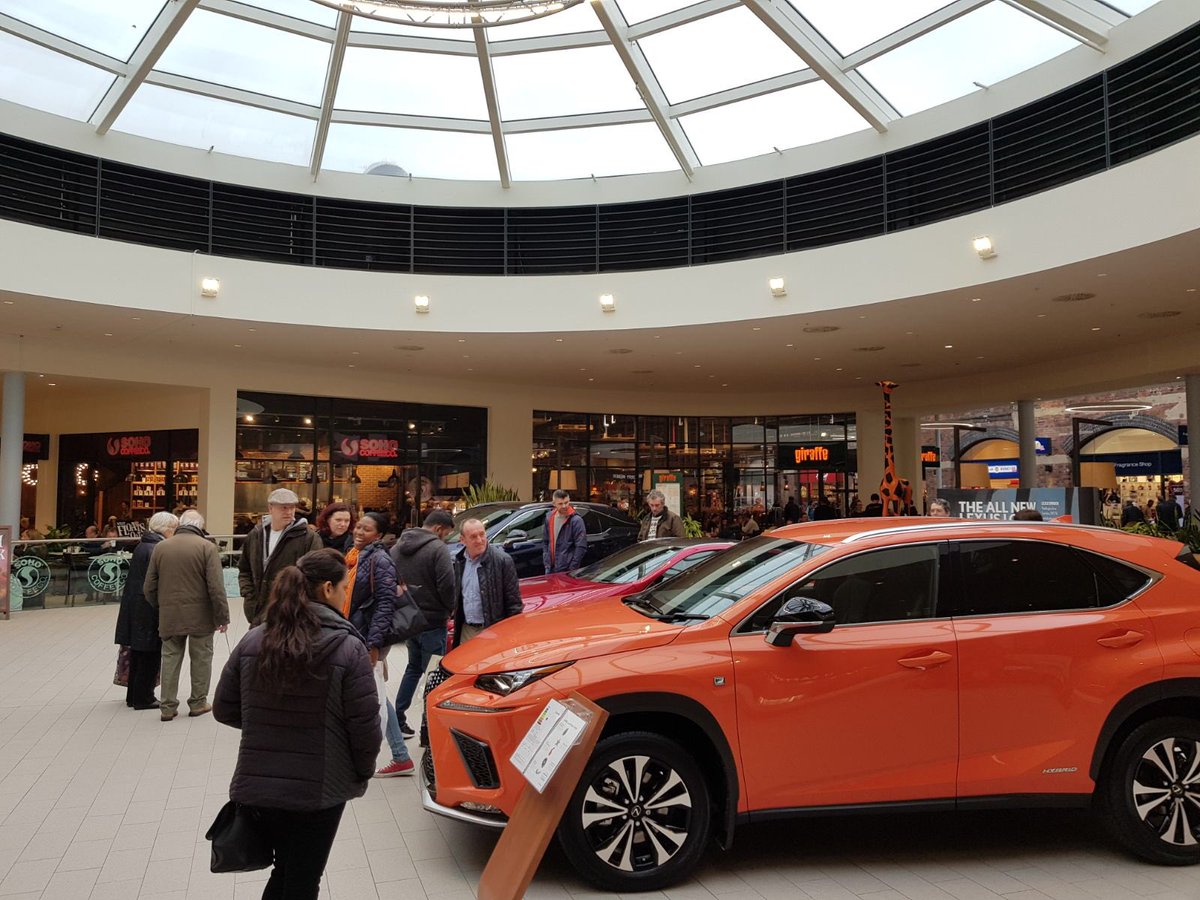 Lexus Swindon tweet media