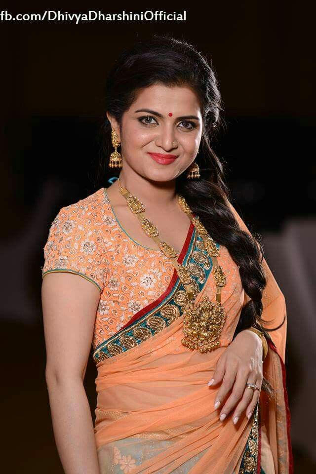Divya_dharshu_d's tweet photo. Even I wanted to press her boobs https://t.co/hVOD9fKLji