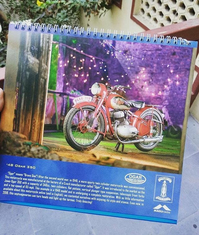 2018 Jawa Yezdi calendar is here!

Get yours - imojo.in/2018JawaYezdi (Link in bio)

Photo courtesy of @hassanelyas | #Jawa | #JawaMotorcycles.com | #MadeInCzechoslovakia| #2Stroke | #Chrome | #Biker | #Motorcycles | #JawaCZ | #Yezdi | #Retro | #Vintag… ift.tt/2Gp56Af