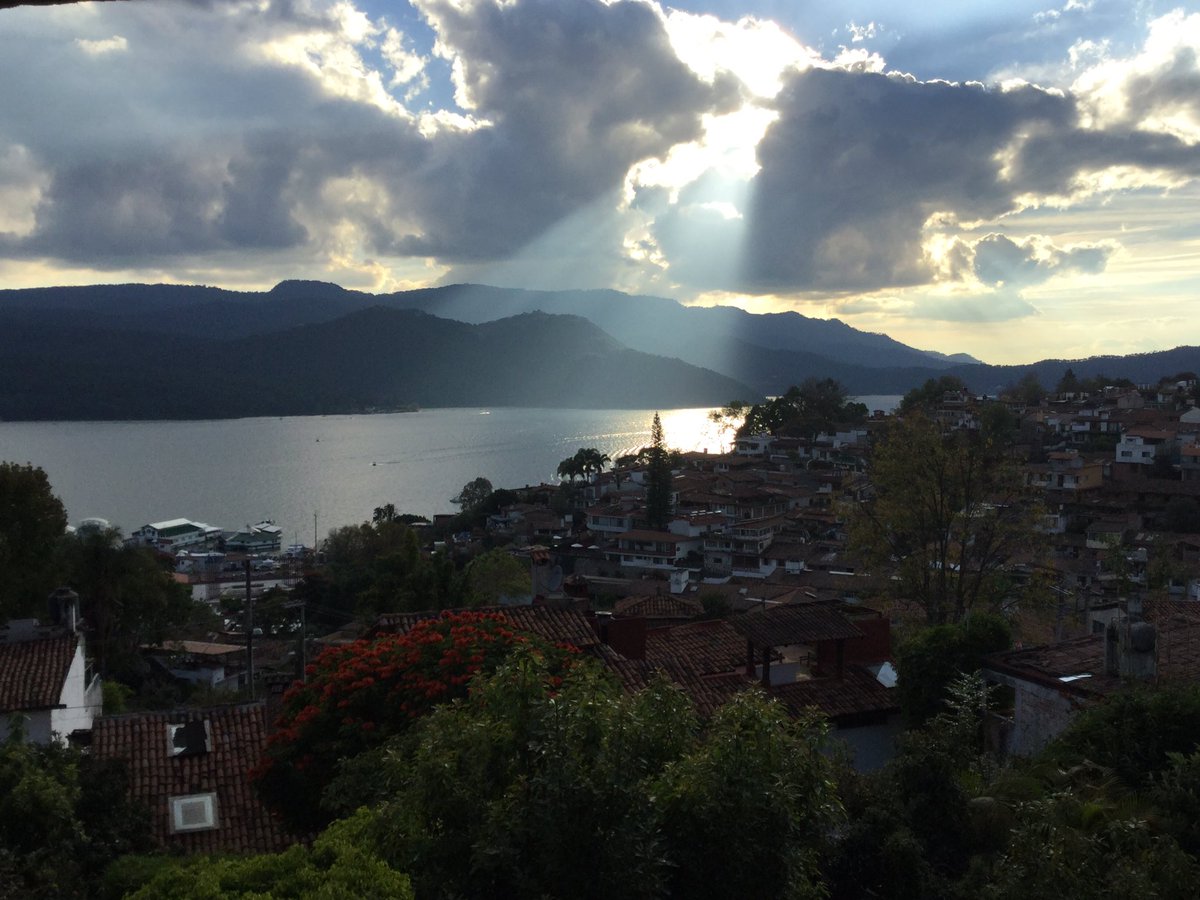Sandals4Schools's tweet photo. Don't forget to check out my latest blog on #Mexico #ValleDeBravo and #Misfor... #monarchbutterflies #Spreadtheword and #sponsor No olviden leer mi รบltimo blog sobre #ValleDeBravo y #Mespara... #mariposasmonarcas https://t.co/KJfLveWJSs #corran la voz #patrocinar ๐ฌ๐ง๐ฒ๐ฝ๐ https://t.co/YXgKWBQCT2
