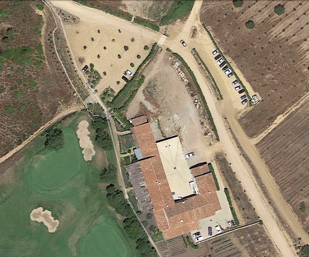 Murtoli – Un club-house jamais autorisé : La Table de La Ferme

ulevante.fr/murtoli-un-clu…

#Murtoli