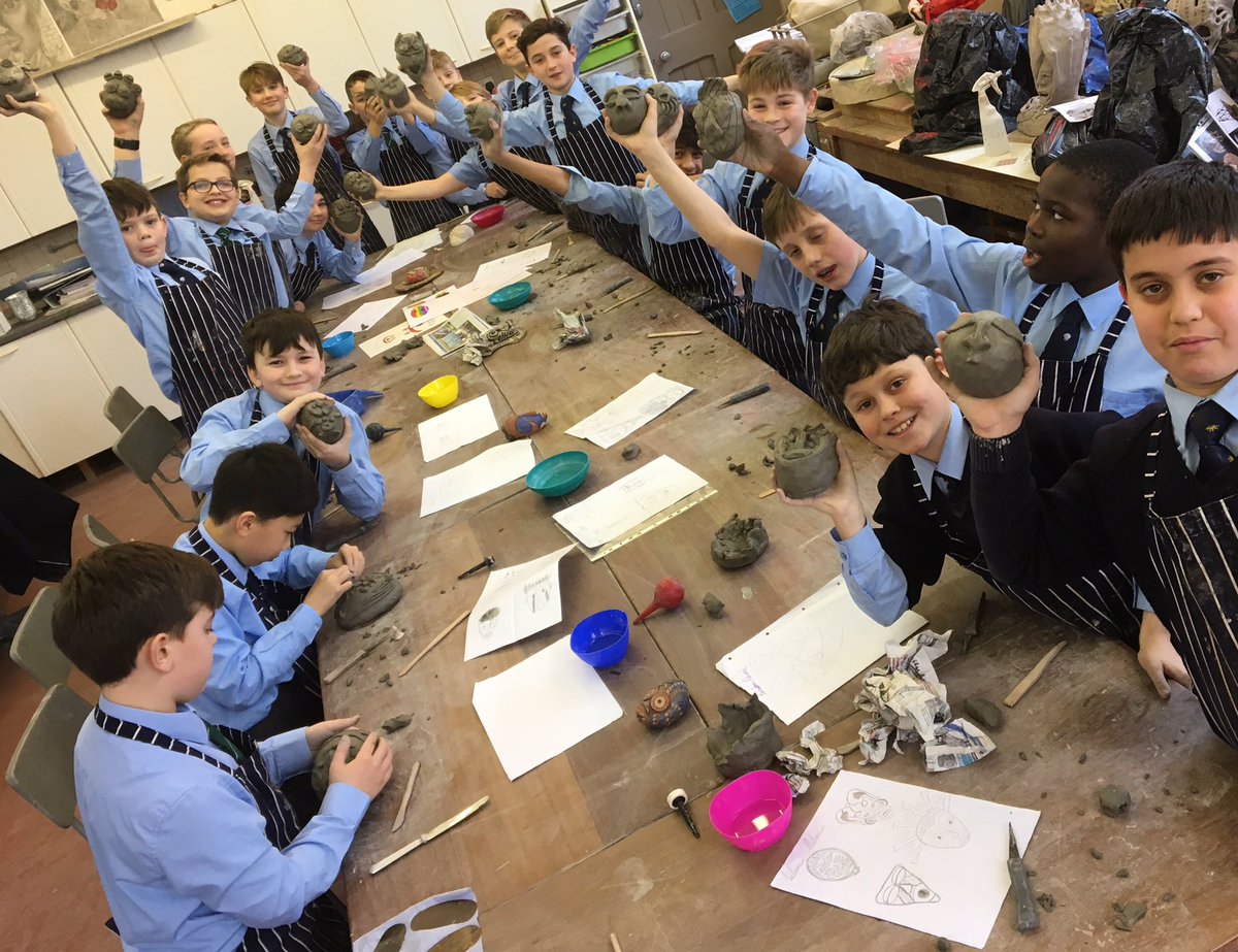 Sheilamone1's tweet photo. 1J loving ceramics on Saturday 🤗 https://t.co/31GqPDYKq2