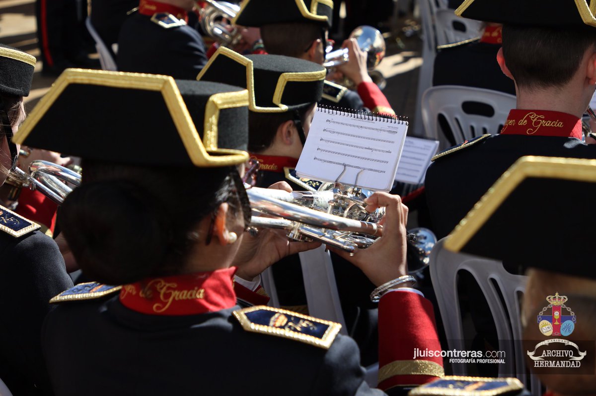 hdad_sanpablo's tweet photo. Momentos de la actuación de la @AMVGRA con la participación de la soprano Anni Raunio #SanPabloBandas | Puedes seguirlo también en directo, a través de https://t.co/Sw6pXfoQIk https://t.co/RtE4mSjmvR