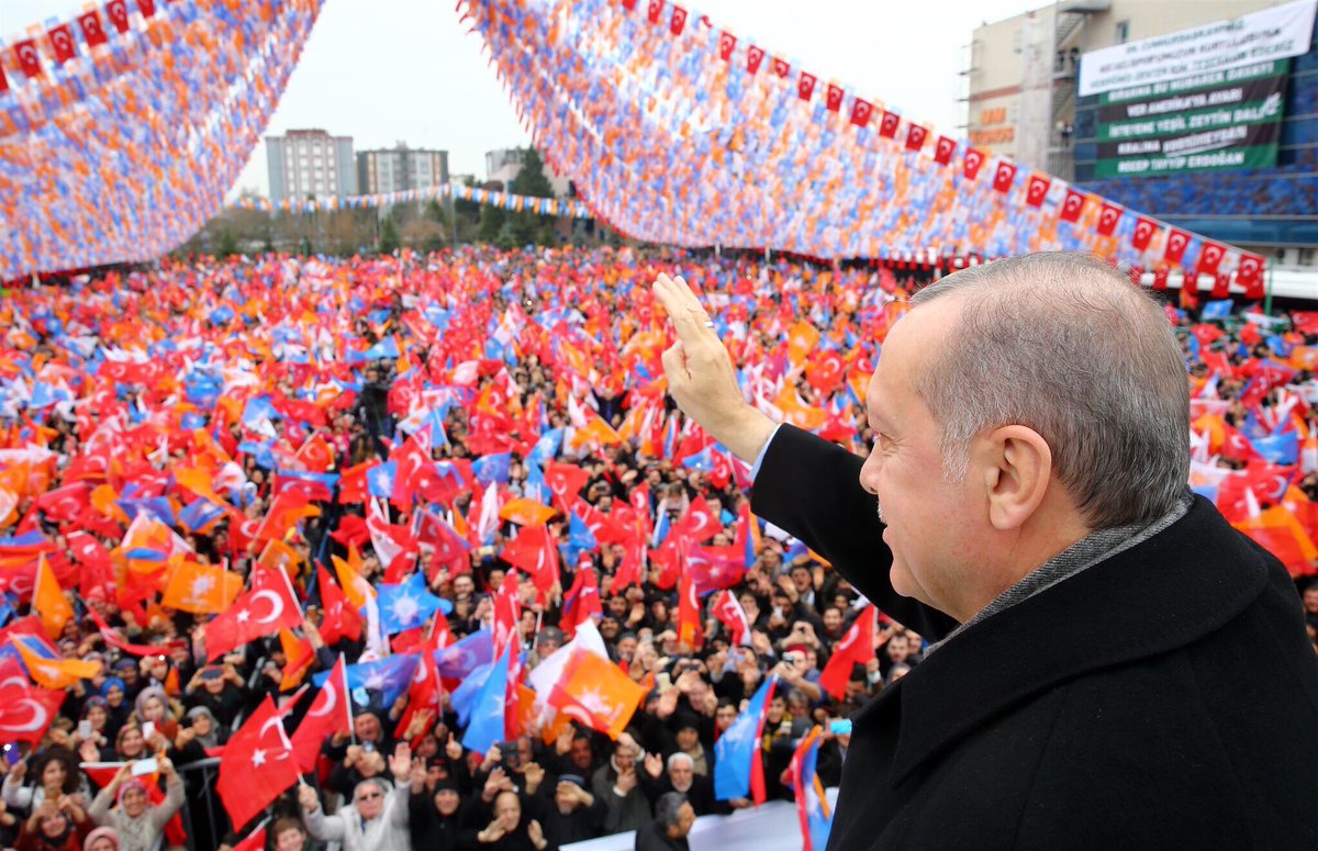 mustafaatas's tweet photo. Genel Başkanımız, Cumhurbaşkanımız Sn. Recep Tayyip Erdoğan’ın teşrifleriyle Kocaeli Gençlik Kolları 5. Olağan İl Kongremizi büyük bir coşkuyla tamamladık. Hayırlı olmasını diliyorum. @RT_Erdogan @Akparti https://t.co/67gnKc59n9