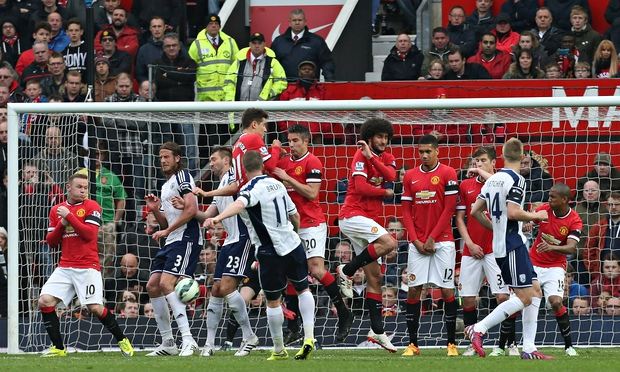 April/May 2015: Carrick gets injured and then United lose 3 games on the bounce without a goal scored. Chris Brunt scores a deflected free kick at OT. Di Maria drops a 0/10 cameo. Van Persie and Rooney play CM with Fellaini up front.