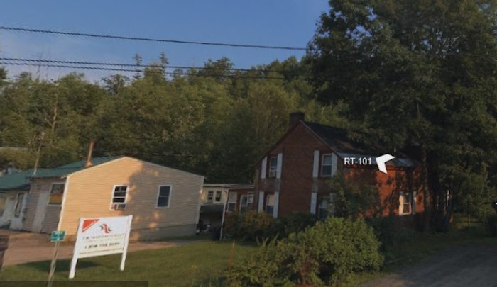 jihadwatchRS's tweet photo. New Hampshire: Despite having no permits, mosque opens in single-family home https://t.co/cAF14LJr9C https://t.co/Xxkqyjp11r